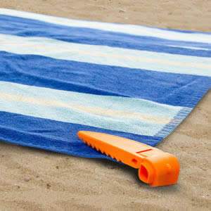 Caraselle Pack of 4 x Orange Beach Towel Clips. Designed & Made in The UK.