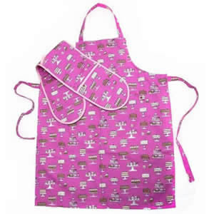 C'est Ca! Cakes Design Set of Deluxe Kitchen Apron & Double Oven Gloves