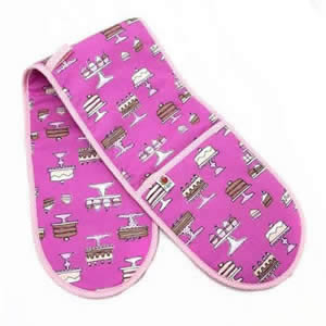 The C'est Ca! Cakes Design Deluxe Double Oven Gloves made in the UK