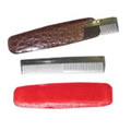 Bizzi Comb - the comb in a case with fluff-off material on the back